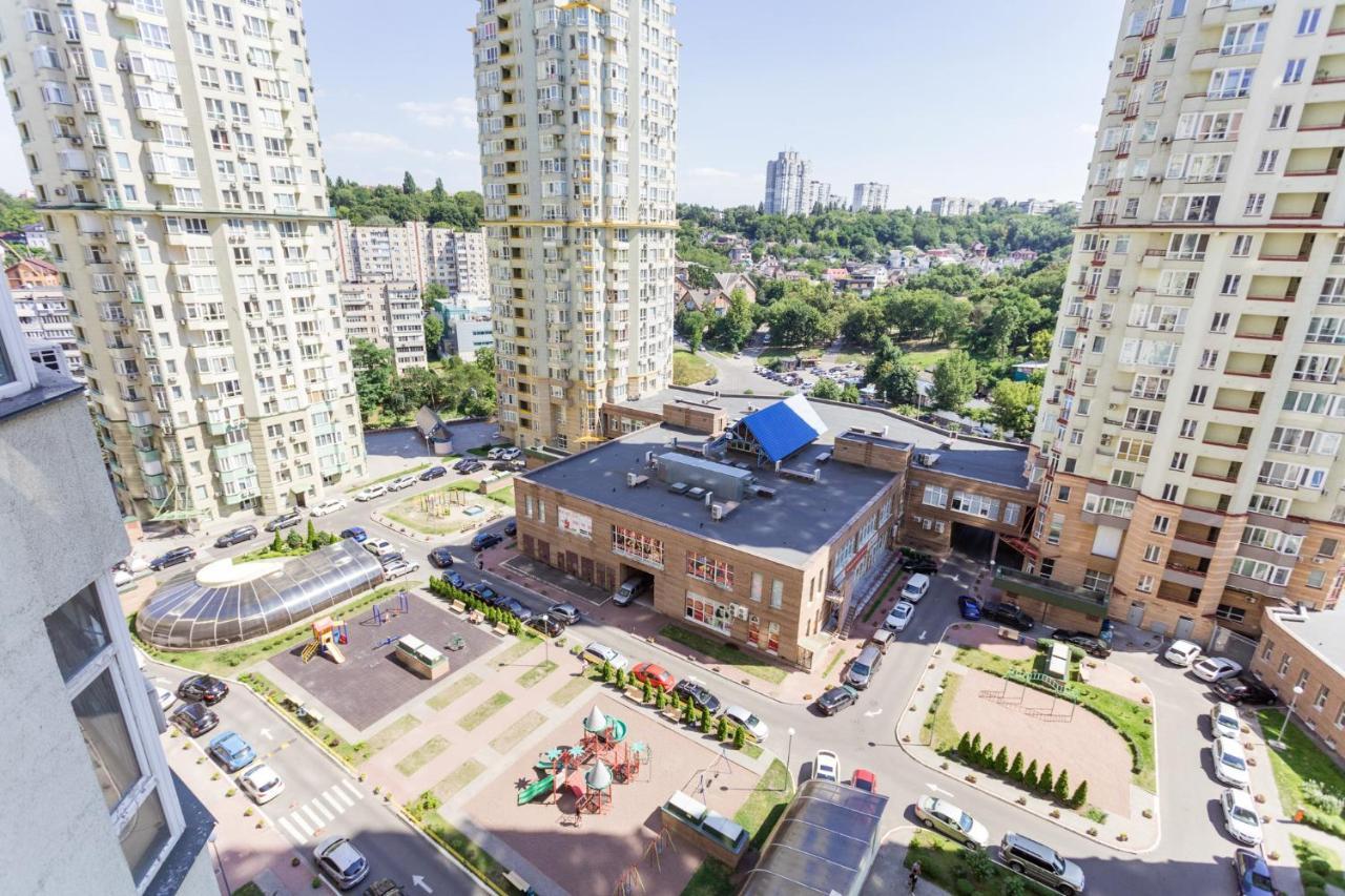 Navit Apartments With Breakfast,Near The Railway Station, The City Center, The Park Kiew Exterior foto