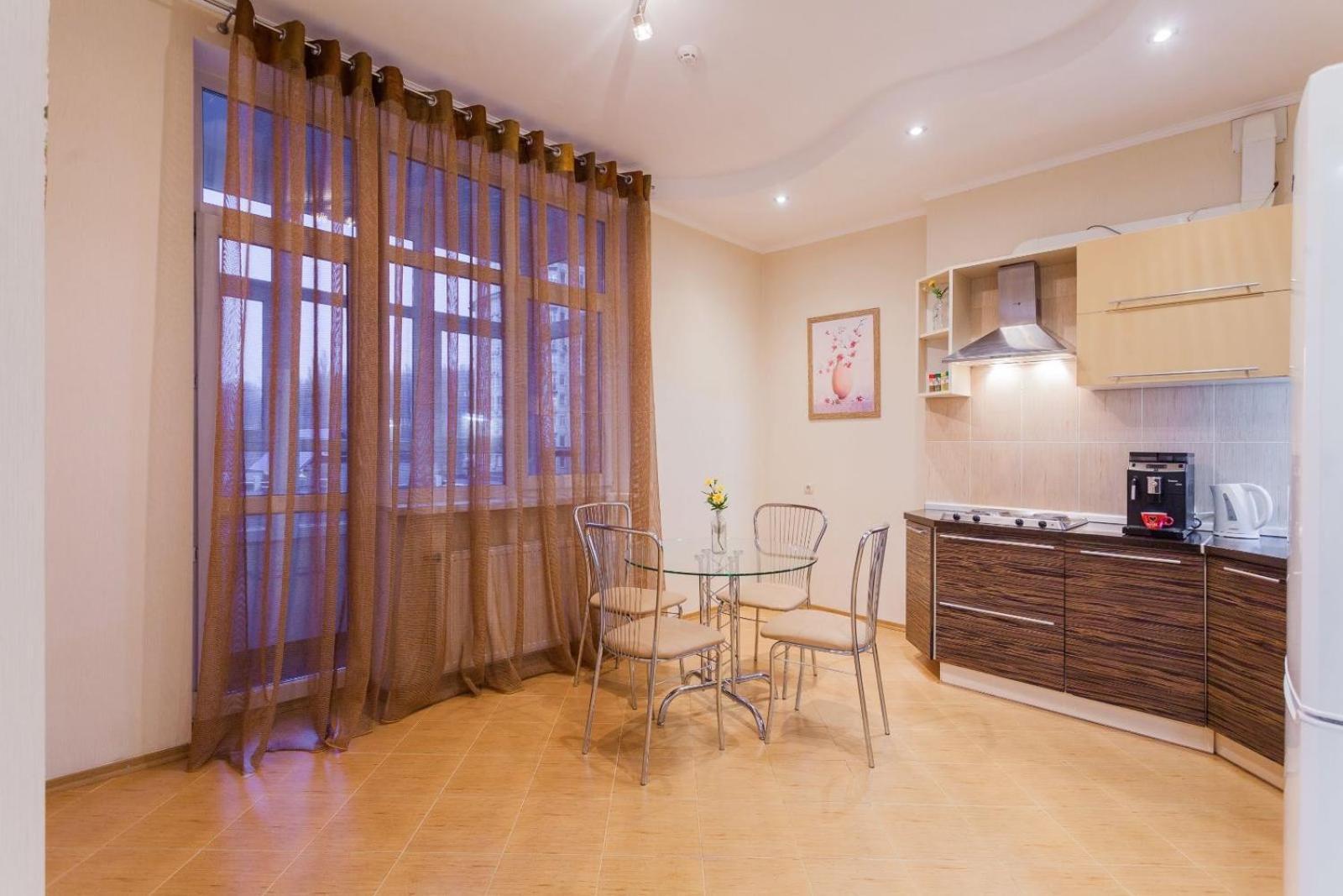 Navit Apartments With Breakfast,Near The Railway Station, The City Center, The Park Kiew Exterior foto